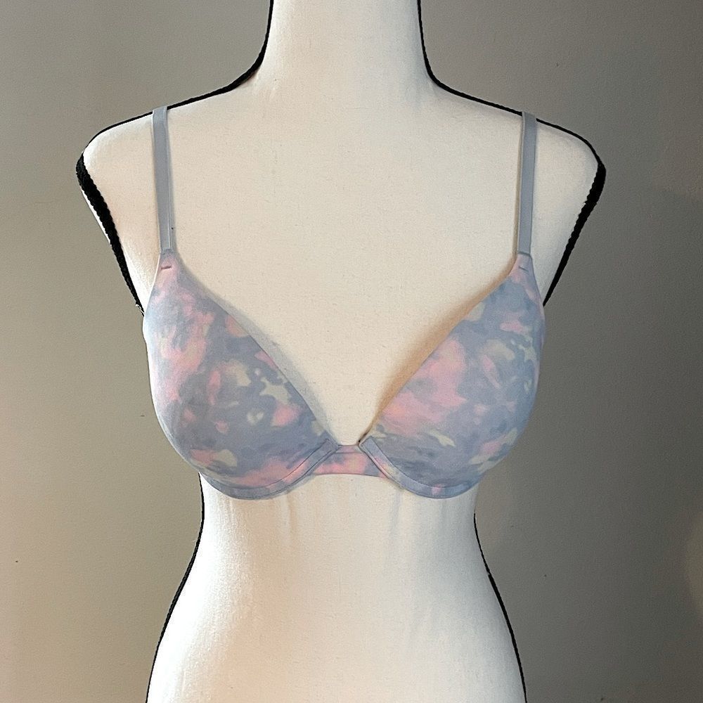 NWOT! Victoria’s Secret Pink Splatter Push Up Bra. Size 32C.